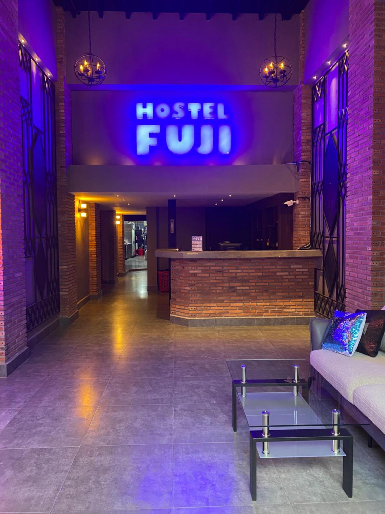 Hostel Fuji 프놈펜 외부 사진